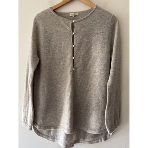 Cortland Park 100% Cashmere Gray Pearl Detail Sweater